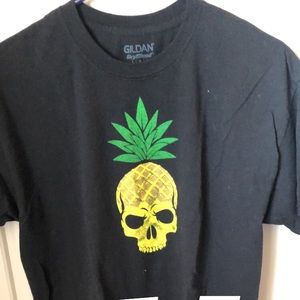 One of a kind pineapple skull T-shirt